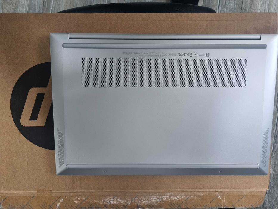 HP Pavilion Ryzen 5 5500U , 8GB RAM , SSD 512GB , Alexa Amazon Cadou