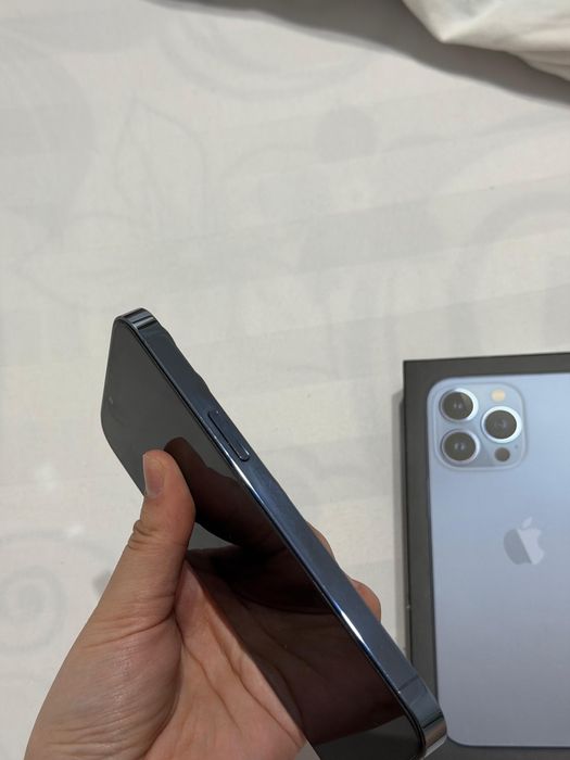 Продам айфон 13 про