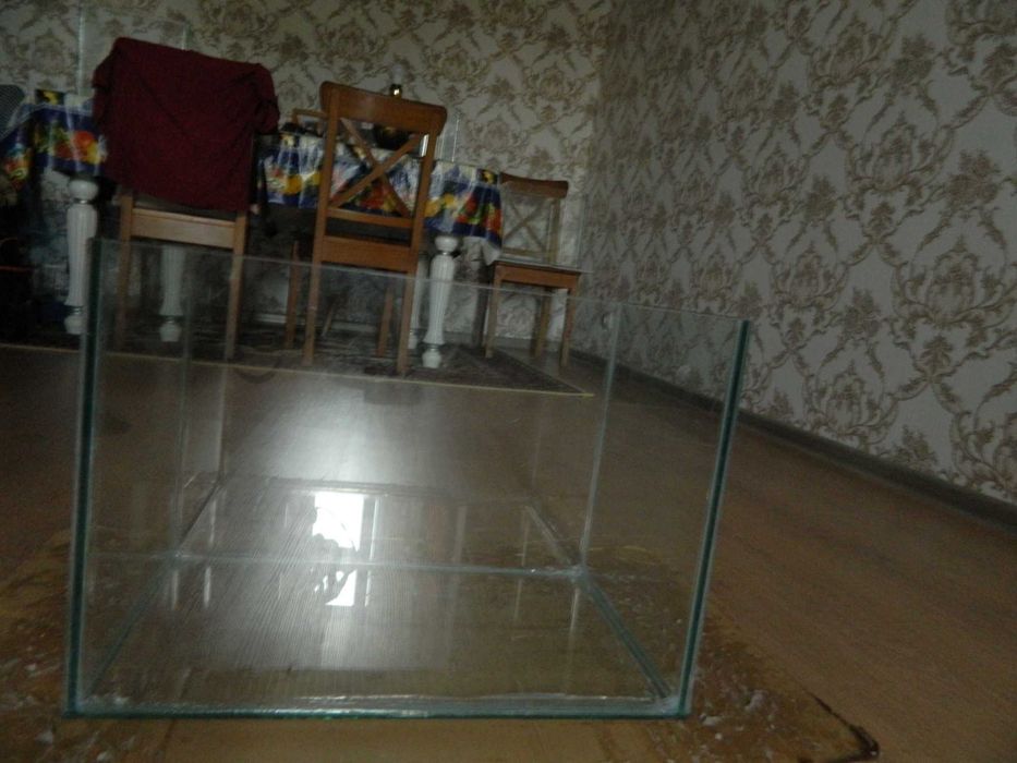 Продам  аквариум  36 литров