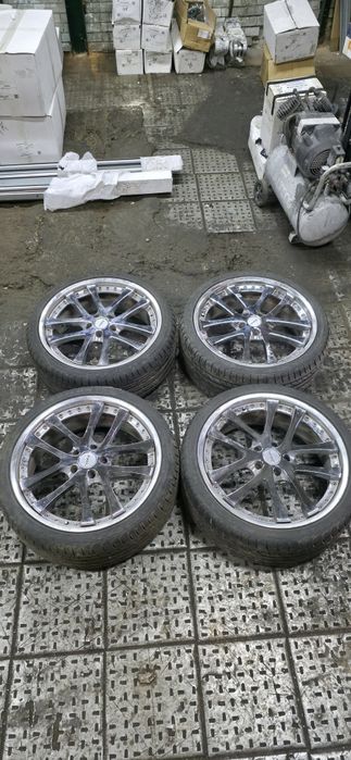 Продам диски R20 с резиной