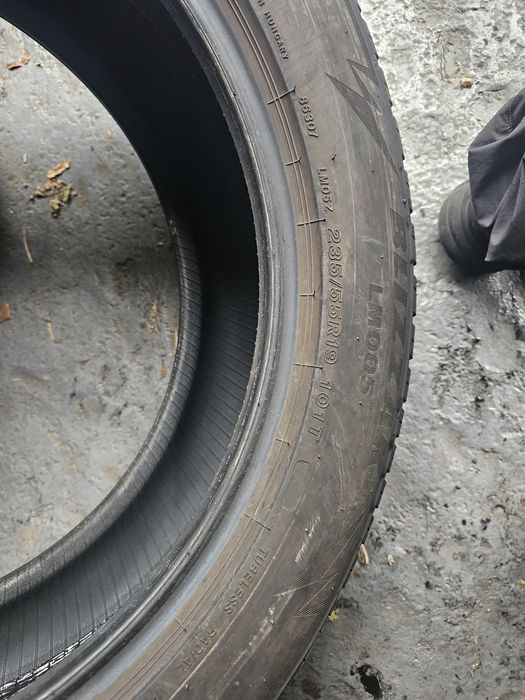 235 55 19 m+s bridgestone