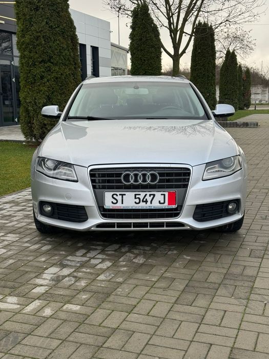 Audi a4 b8 2.0 tdi 143 cp 2011