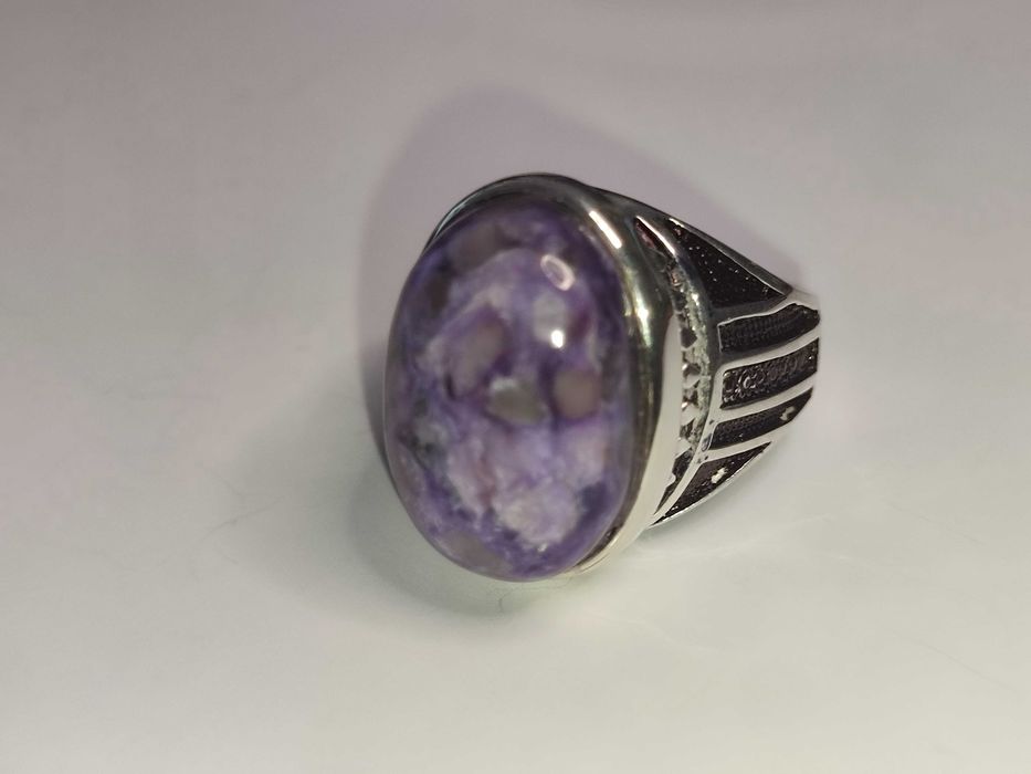 Кольцо серебряное с камнем ЧАРОИТ