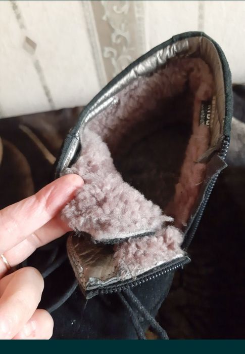 Продаю ботинки ,Полностью натуральные