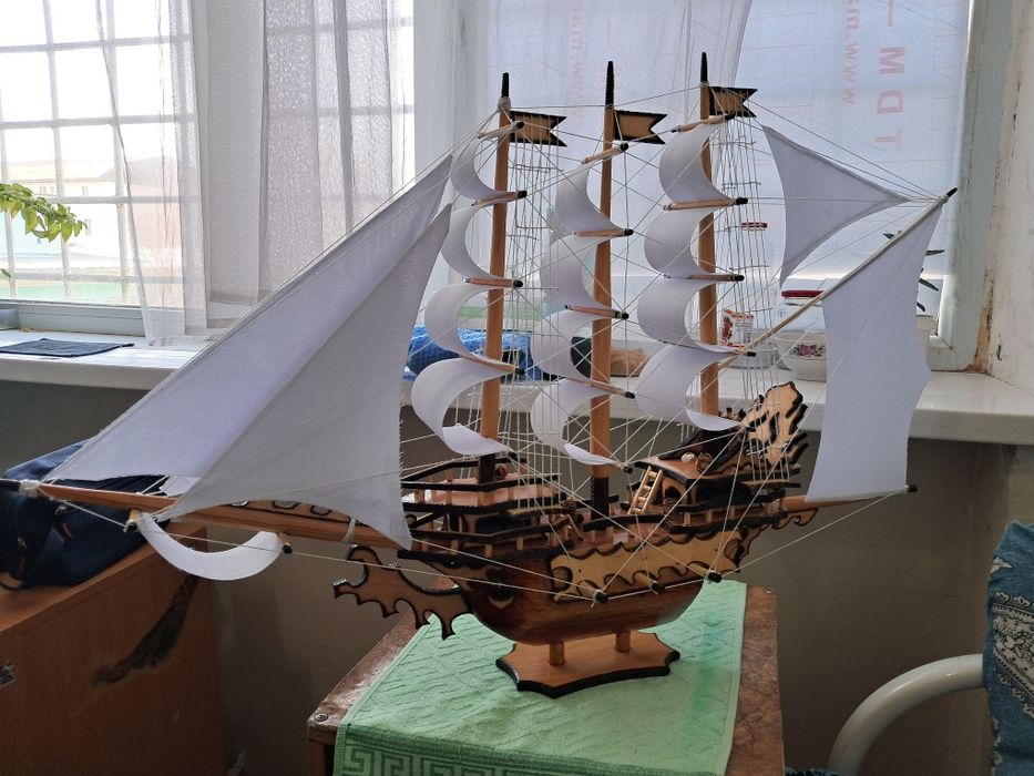 Корабль срочна сувенир