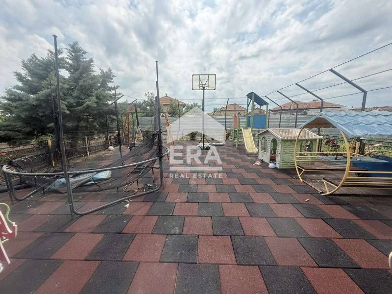 ЛУКСОЗНО ИМЕНИЕ С ДВУЕТАЖНА КЪЩА, МЕХАНА, ЛЯТНА КУХНЯ И ОГРОМЕН ДВОР С
