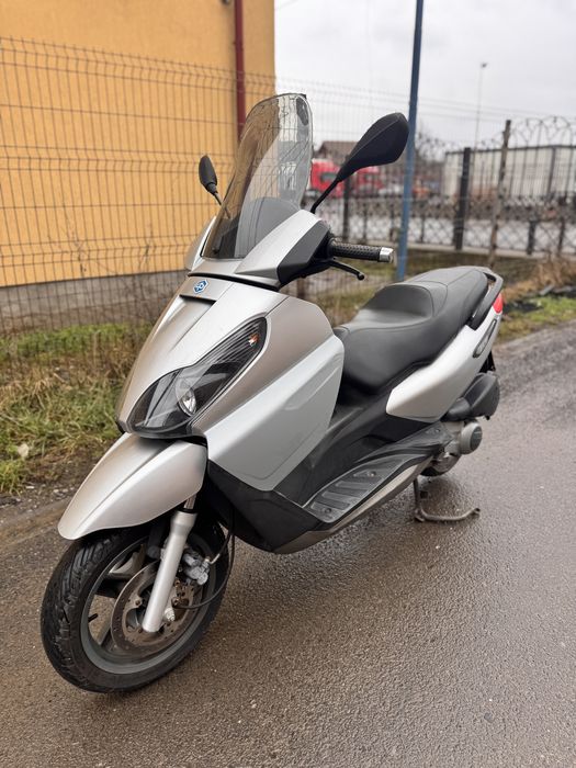 Piaggio X7 125 Cat B