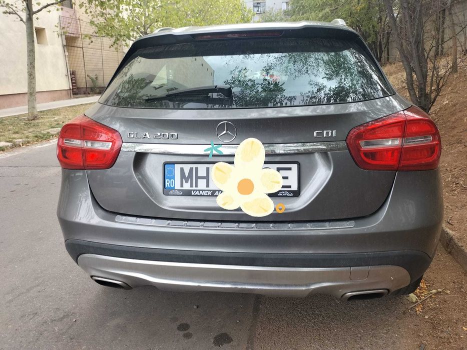 Vând MERCEDES GLA, 2015, automat