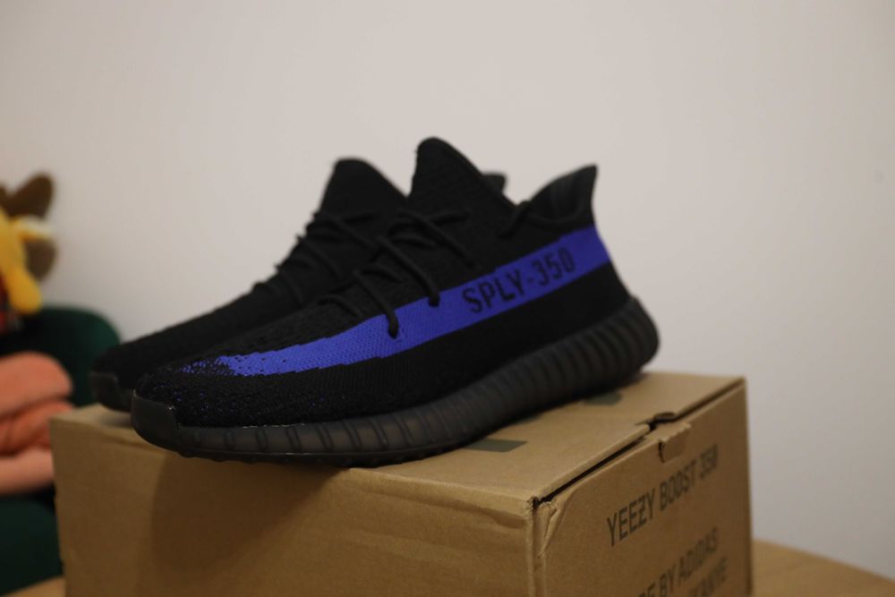 Yeezy Bost 350 V2 Dazzling Blue 40 41