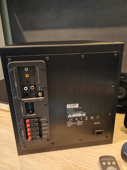 Съраунд система Logitech Z906 5.1