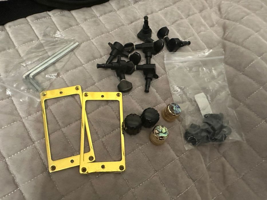 Продам электрогитару