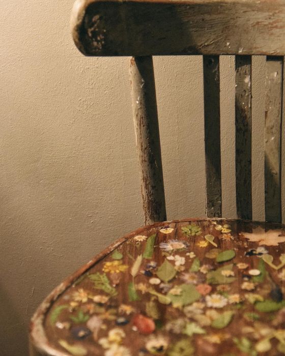 Ретро стул с эпоксидной смолой