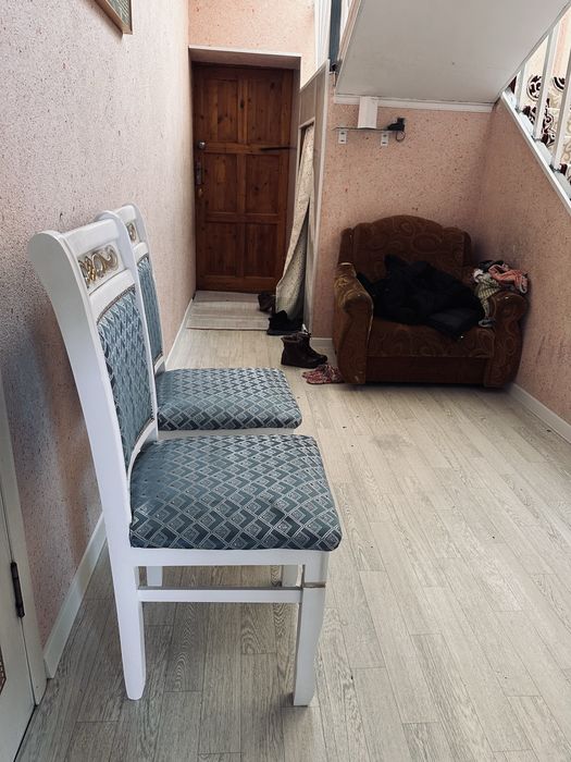 Продам новый стуля