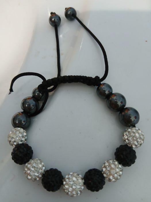 Продается браслеты на фото