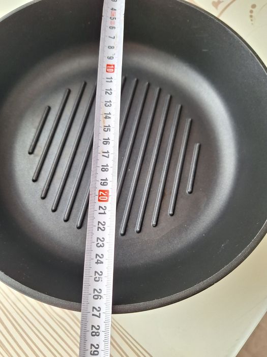 Сковорода гриль новая