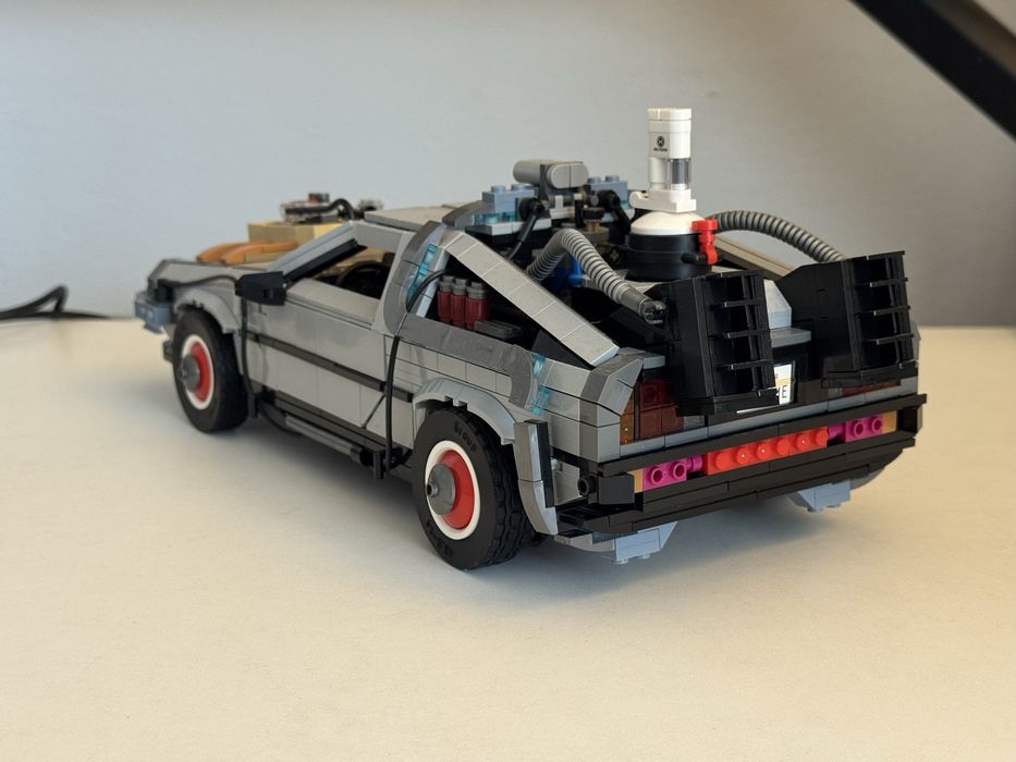 DeLorean – Back to the Future 10300 – Machetă construită