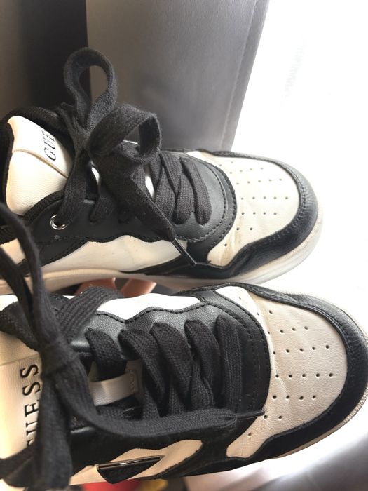 Обувки GUESS (оригинални)