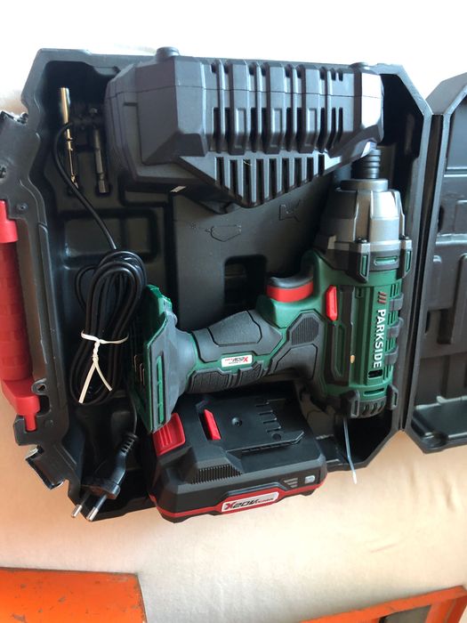 Baterie si incarcator parkside