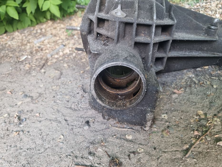 Корпус редуктора переднего моста нива