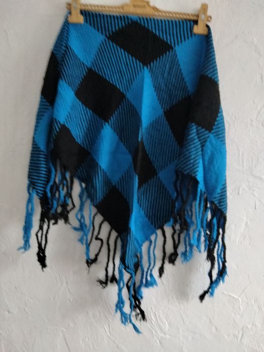 Esarfe și fulare noi