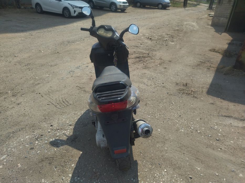 Продам скутер 150 кубов