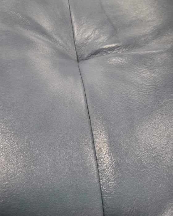 Син кожен диван двойка