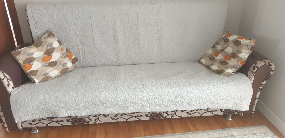 Продам диван, состояние хорошее, отлично впишется в интерьер.