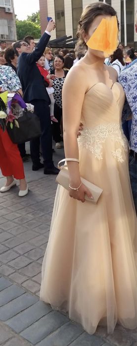 Бална рокля