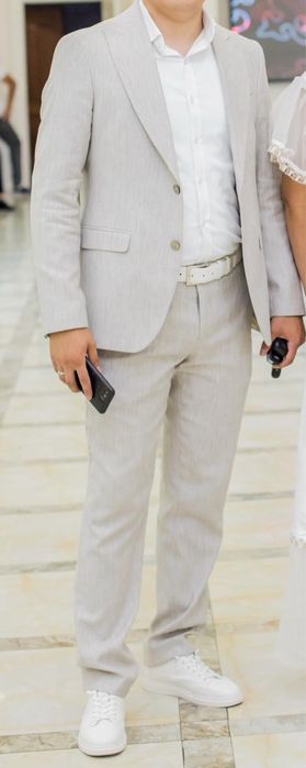 Мужские  костюмы