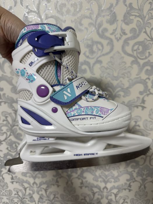 Коньки новые