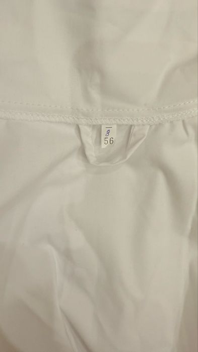 Продам новые белые халаты