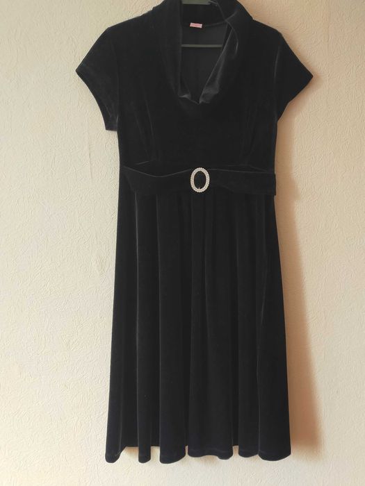 Женские платья разные