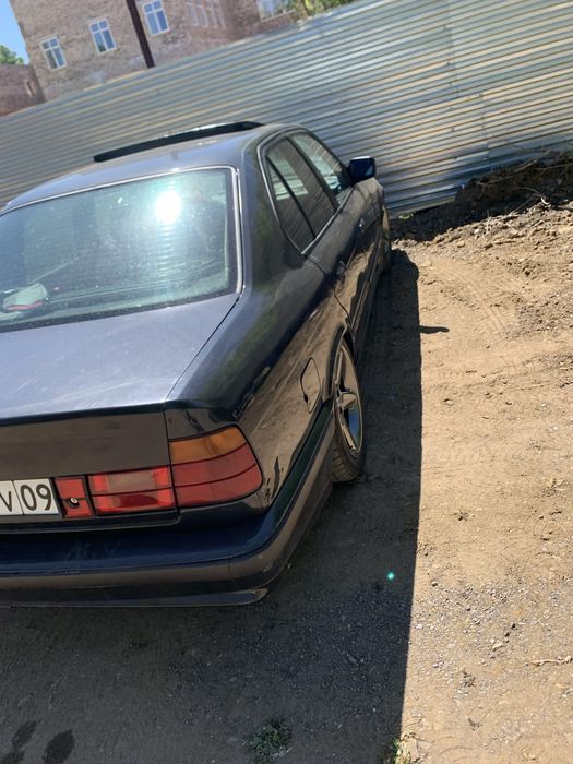 Продам бмв 520 е34