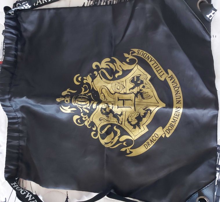 Раница и шапка Harry Potter