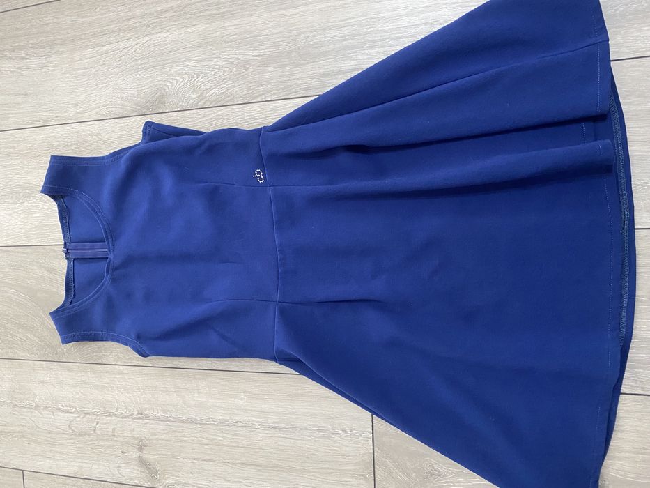 Дамски официални рокли