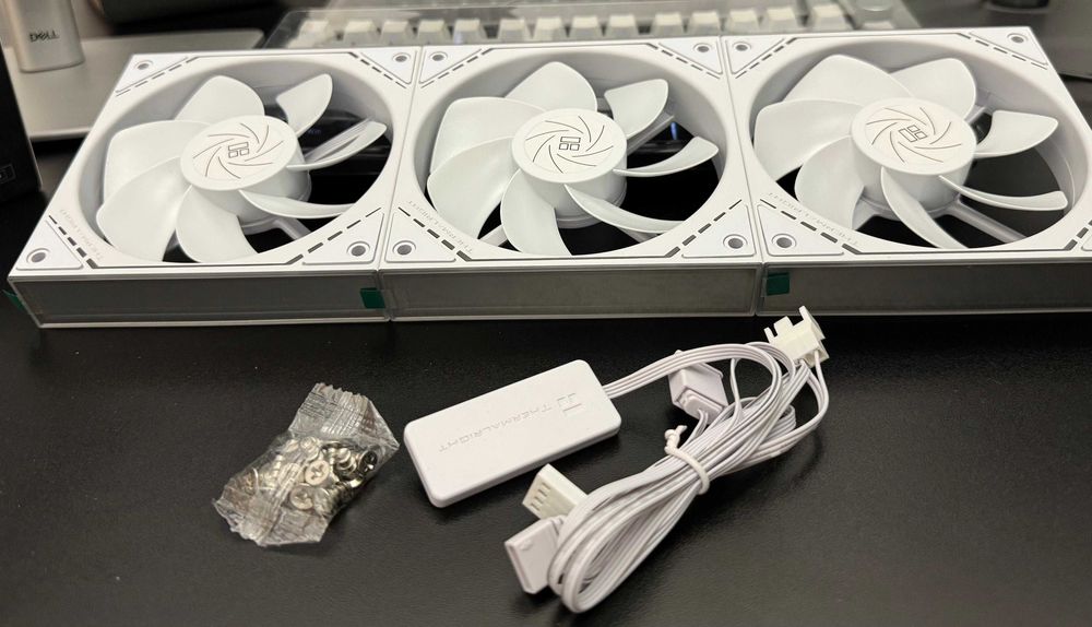 Pachet de 3 - Ventilator PC Thermalright TL-M12QW X3 ARGB 120mm