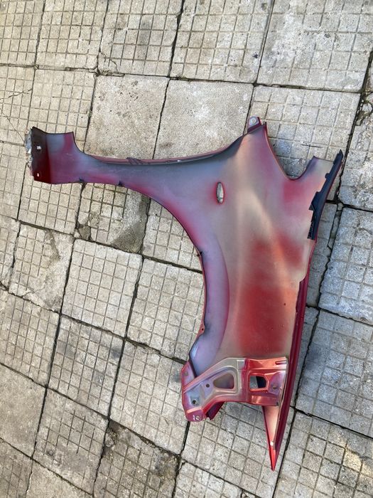 Ляв калник за тойота аурис/Toyota auris 06-09г