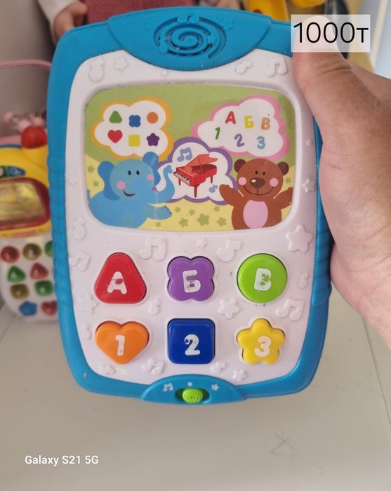 Продам машинки в отличном состоянии