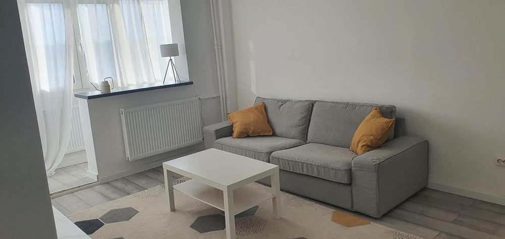 particular inchiriez apartament 2 camere parc tineretului