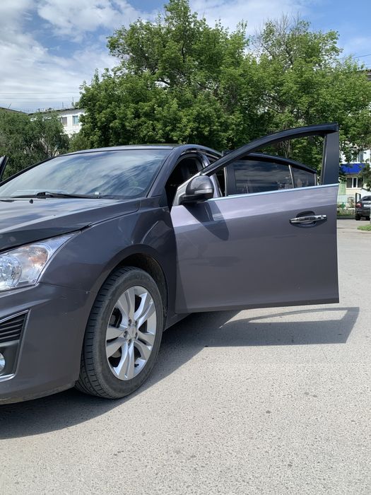 Продам Shevrolet Cruze 2013 год