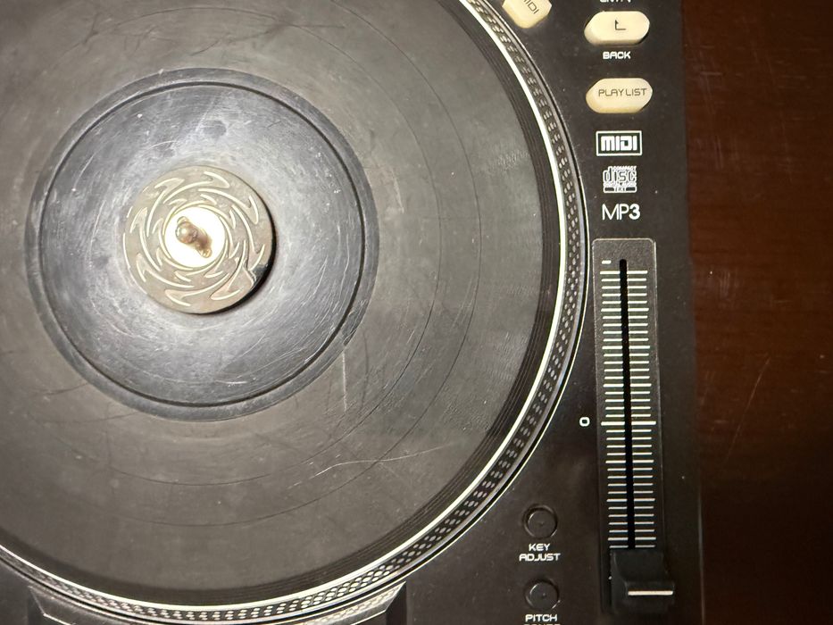 Deck Dennon S3700 Cd player cu posibilitati de mixaj