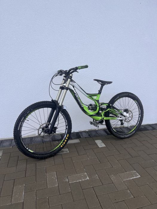 Specialized demo 8,intretinut corespunzator