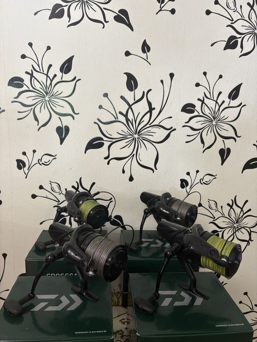 Set 4 mulinete daiwa crosscast 45 scw 5000ld qd