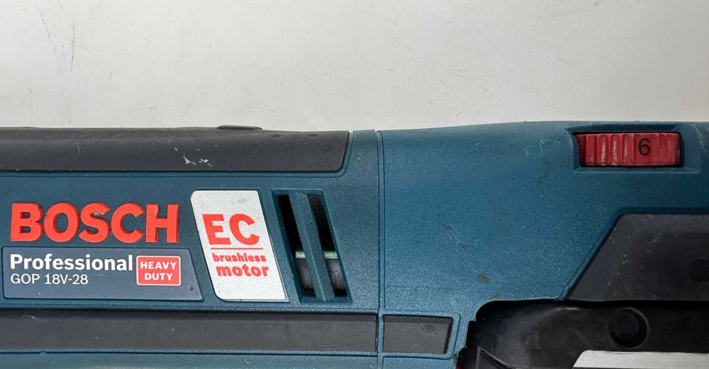 BOSCH GOP 18V-28 - Безчетков многофункционален инструмент 2x18V 4.0Ah