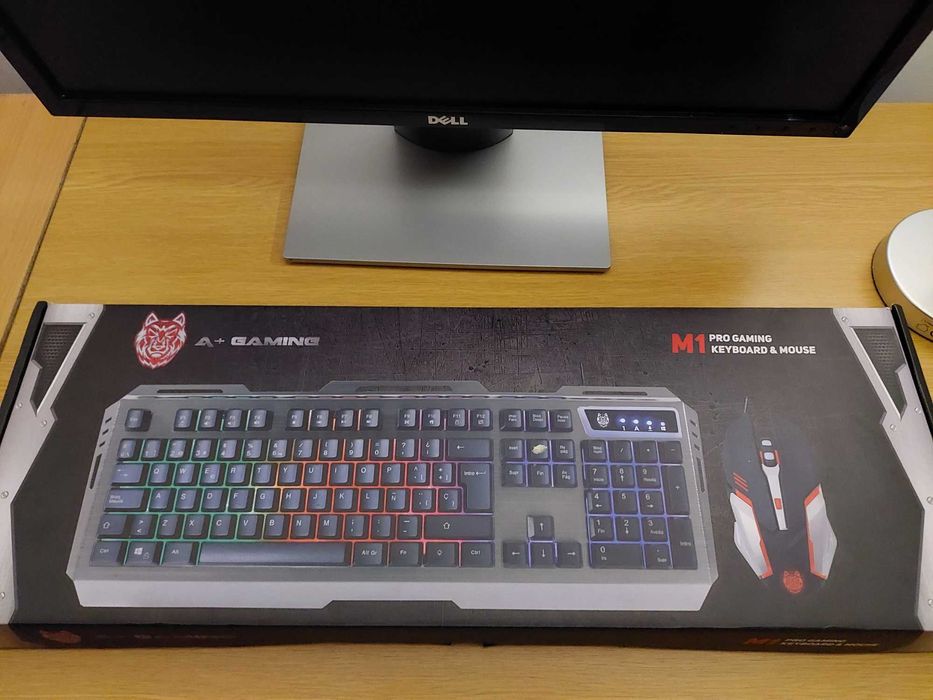 Tastatură gaming metalică + mouse A+Gaming