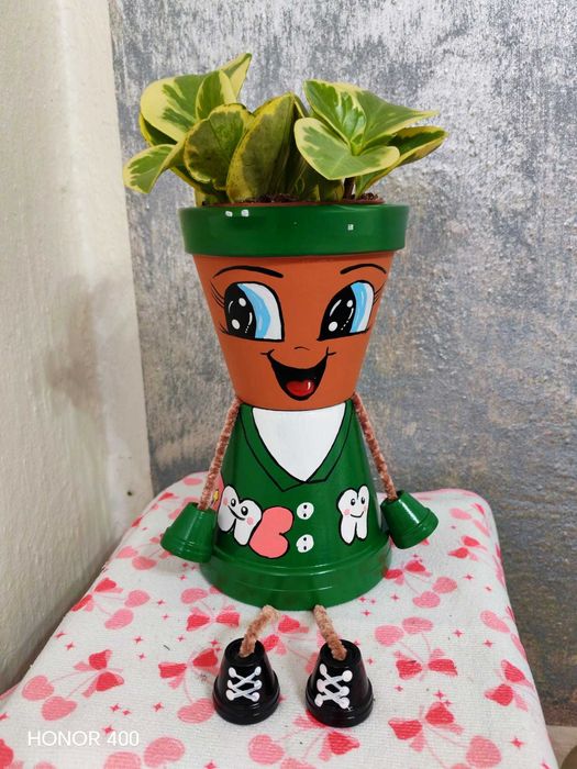 Ghivece personalizate (de la 50 )