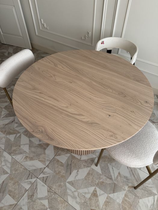 Кухонный круглый стол