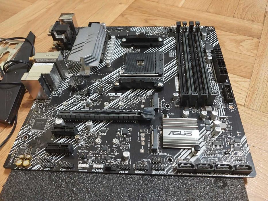 AMD Ryzen 9 3900X + Asus Prime B550M-A Wi-Fi