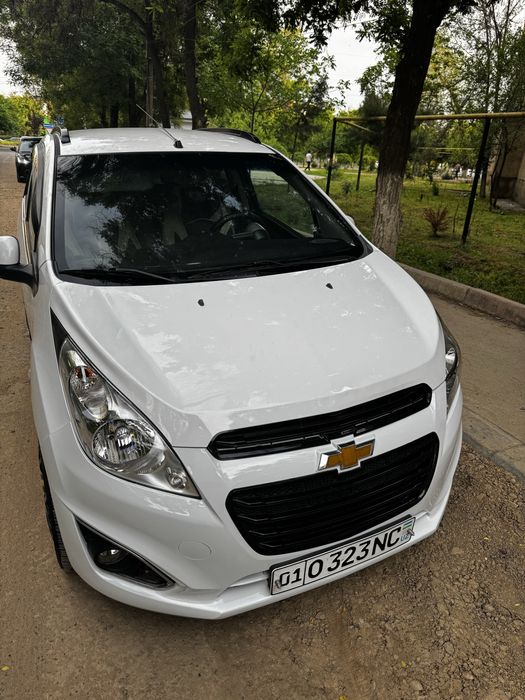 2015. Spark sotiladi 2 paz