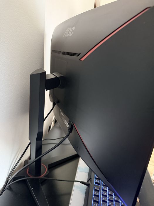 Monitor AOC 140hz 27 inch